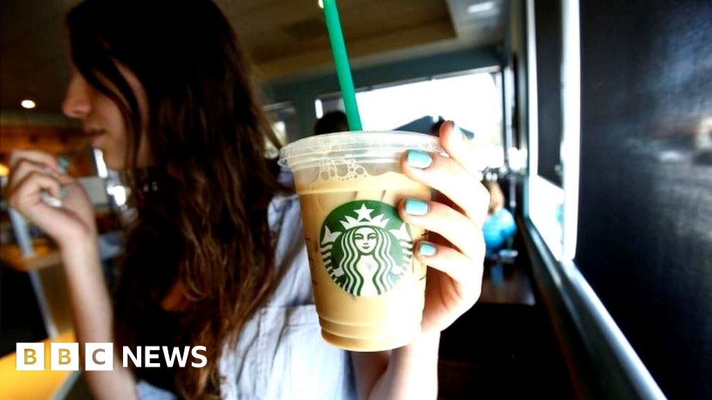 starbucks-ordered-to-reinstate-fired-memphis-staff