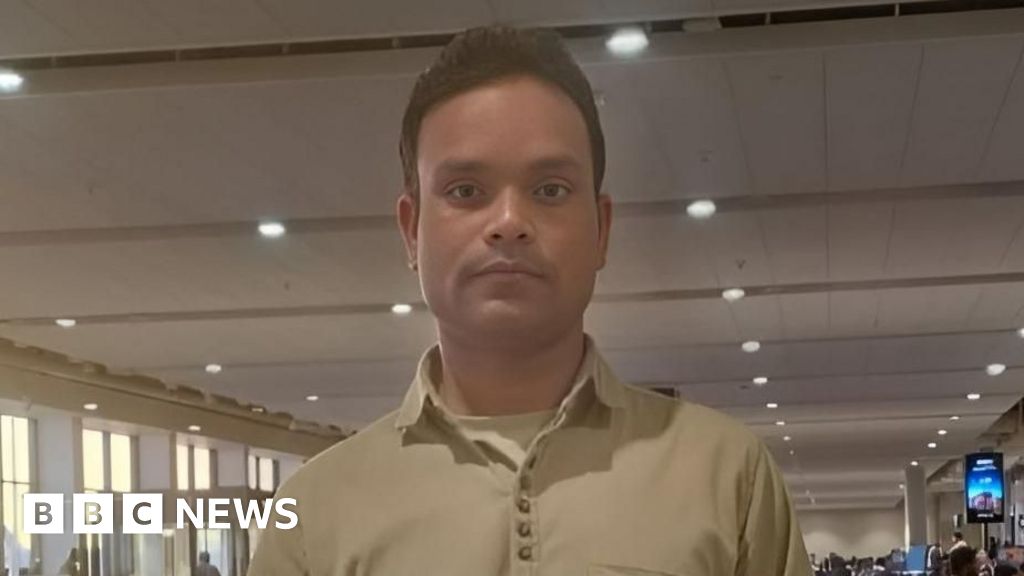 India seafarers detained in Iran return amid Middle East war thumbnail