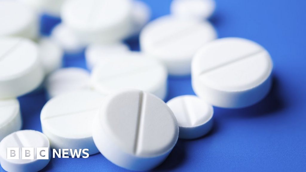 Aspirin trial to examine if it can stop cancer returning BBC News