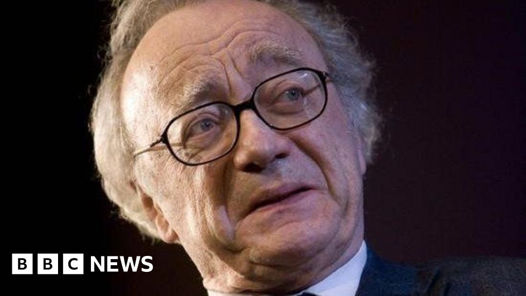 World-famous pianist Alfred Brendel dies aged 94