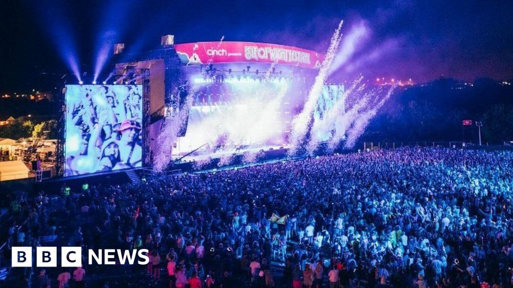 Isle of Wight Festival 2024: Island set for travel changes – BBC News