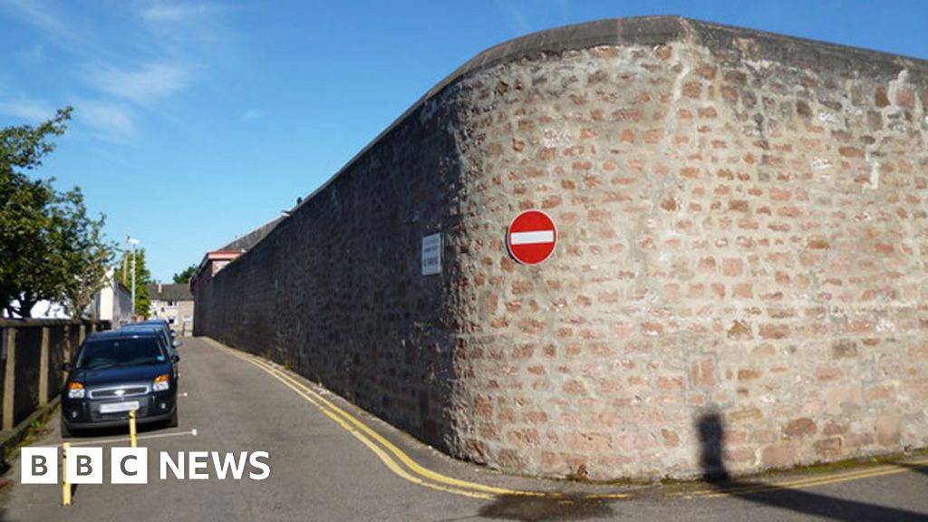 Alternative site suggested for new Inverness prison - BBC News