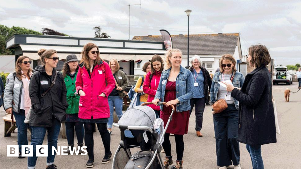 Bristol mum's networking idea rolled out to more areas BBC News