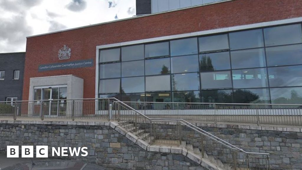 Llandudno Junction car sales firm boss swindled £769,000