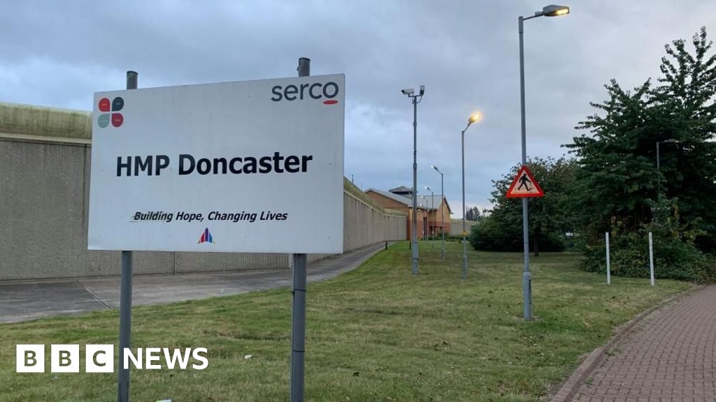 Former Doncaster Prison Officer Jailed for 21 Months for Inmate Relationship