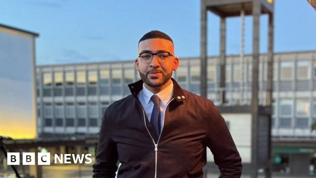 Labour councillor defects to Reform UK