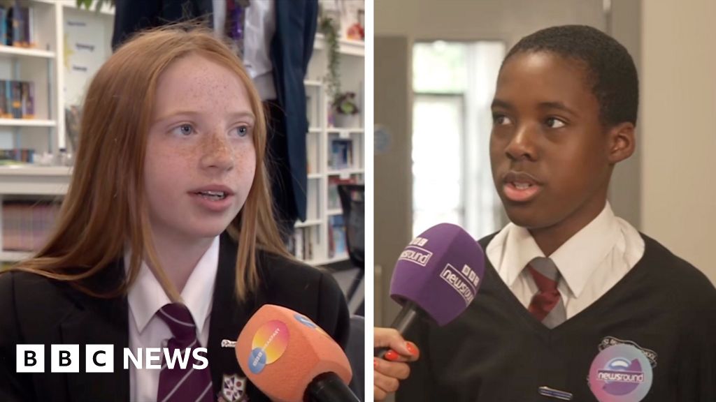 'Positive' or 'unnecessary'? - UK teens on social media ban