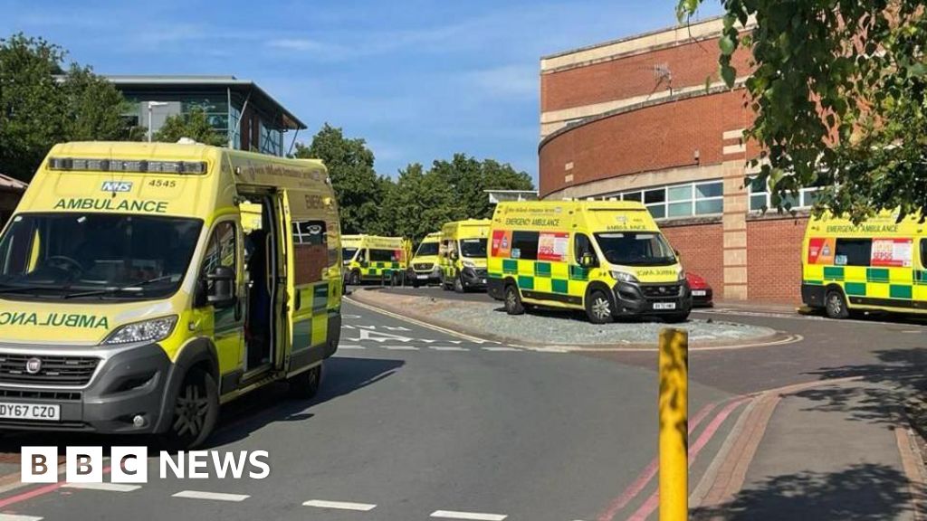 Ambulances set maximum waiting times at Worcestershire hospitals