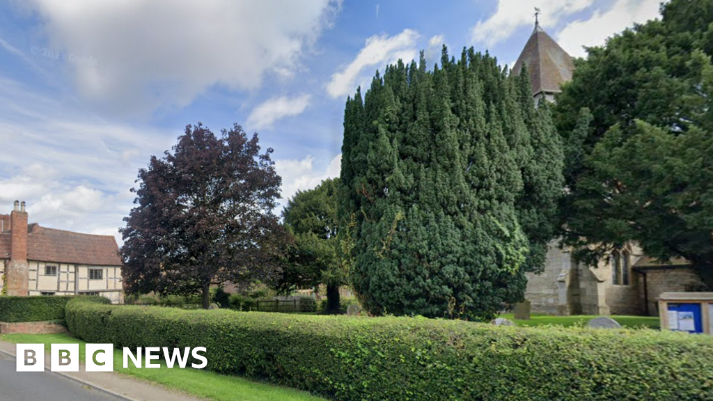 New Tewkesbury homes rejected over concern for listed church 