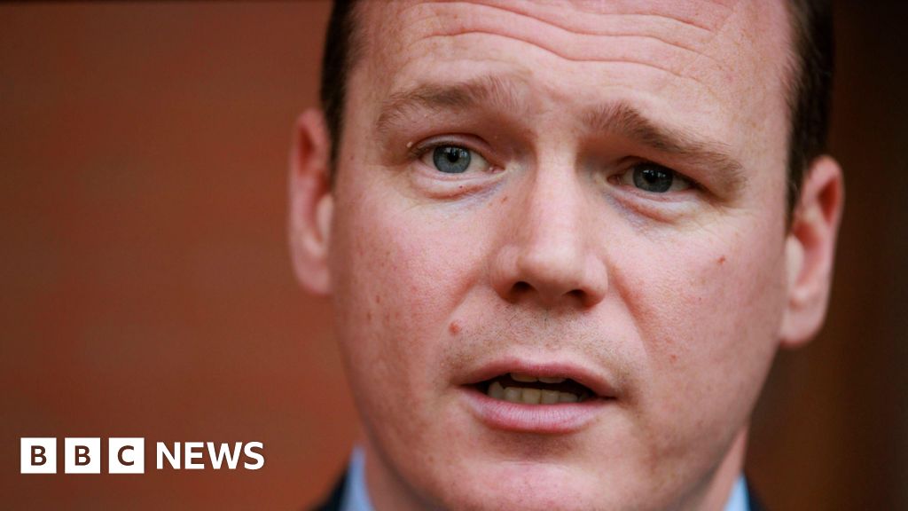 Gordon Lyons calls for return of universal winter fuel payment