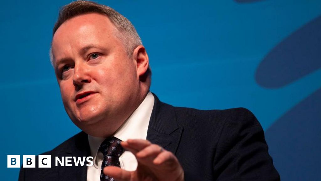 Tory leader promises 'credible plan' to 'fix Wales'