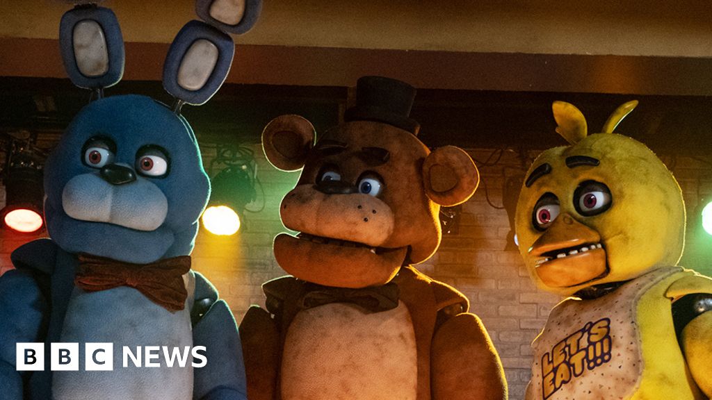 Five Nights At Freddy's' Trailer: Animatronic Animals Terrorize