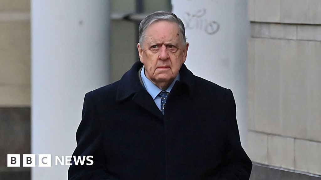 Former teacher jailed for indecently assaulting five girls