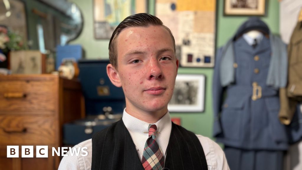 Im 16 and live entirely like its the 1940s