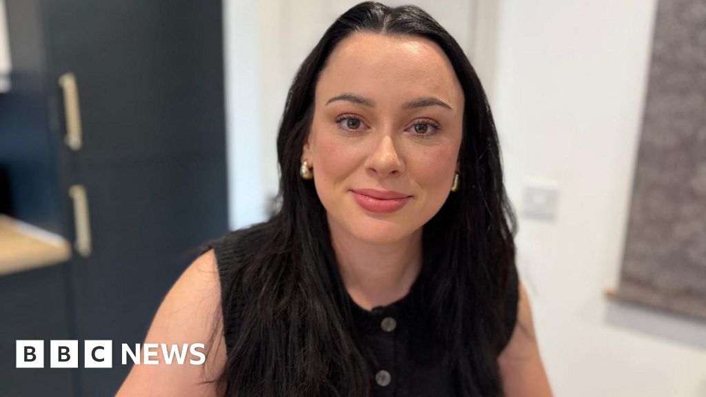Adenomyosis: ‘The pain was so agonizing, I walked with a stick’