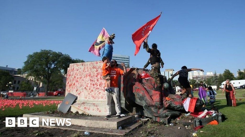 Statue of Queen Victoria toppled in Winnipeg, Canada
