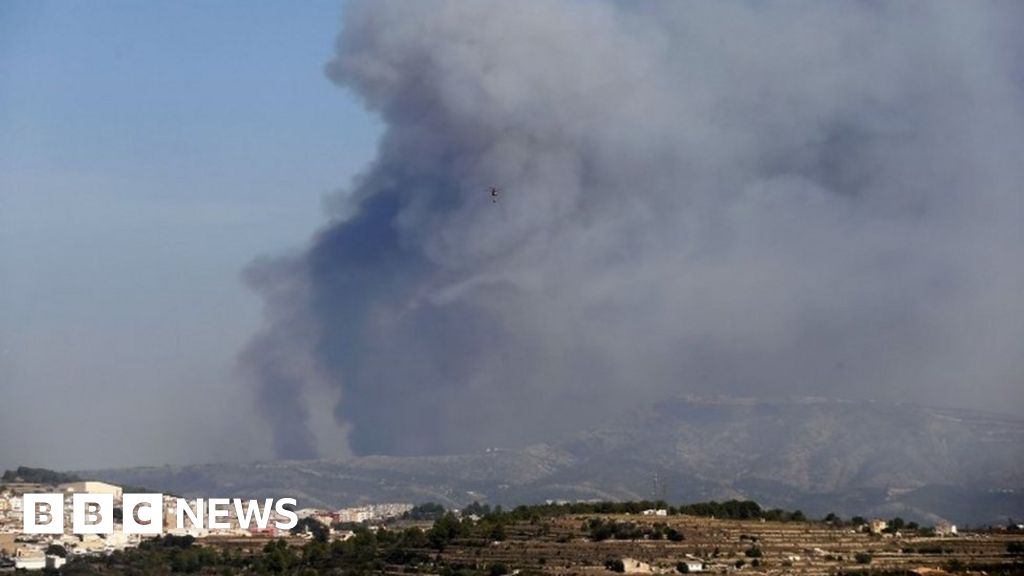 Spain forest fires force evacuation of residents and tourists BBC News