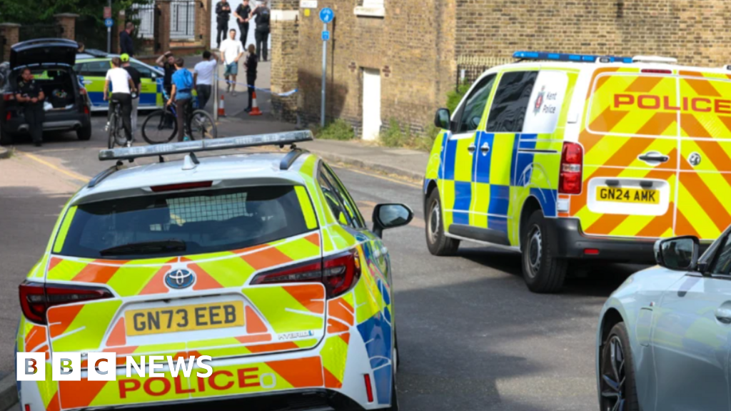 Body found in search for girl missing in Thames
