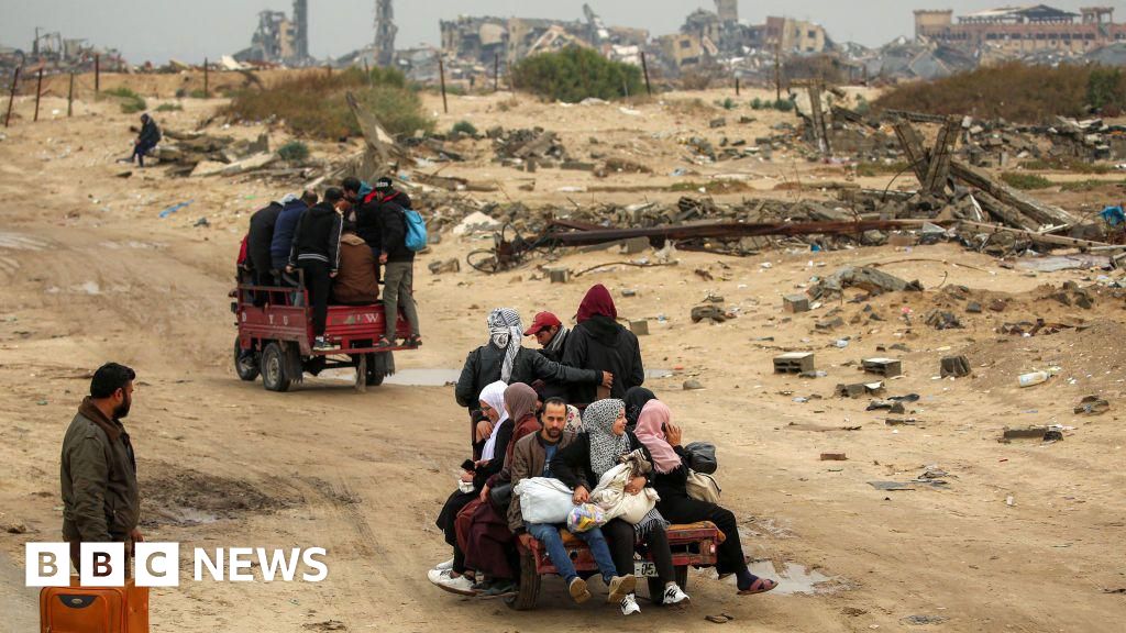 Trump mengatakan AS ‘berkomitmen untuk membeli dan memiliki Gaza’