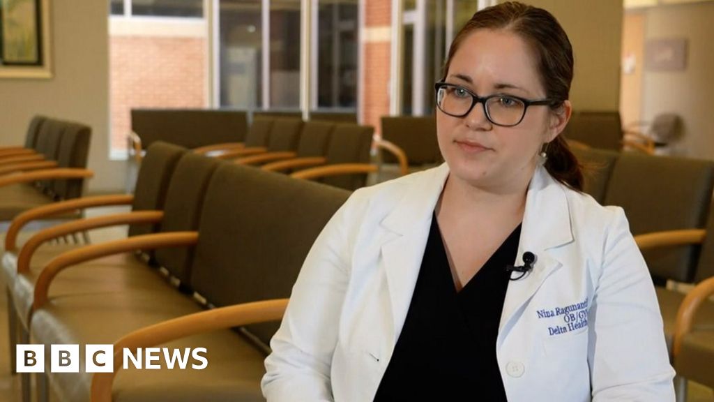 Supreme Court: Rifts divide abortion views in Mississippi - BBC News