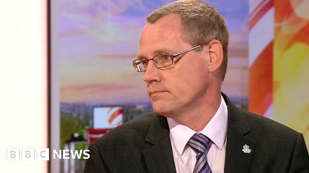 Professor 'Still huge numbers of people with dementia' BBC News