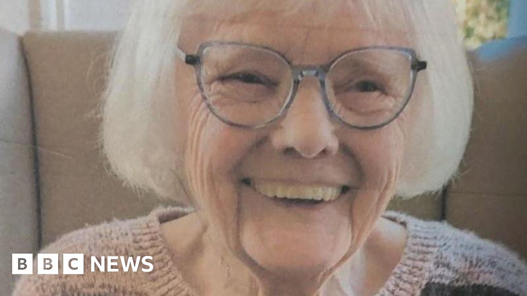Police Search Multiple Cities for Missing Elderly, Children With Health Risks