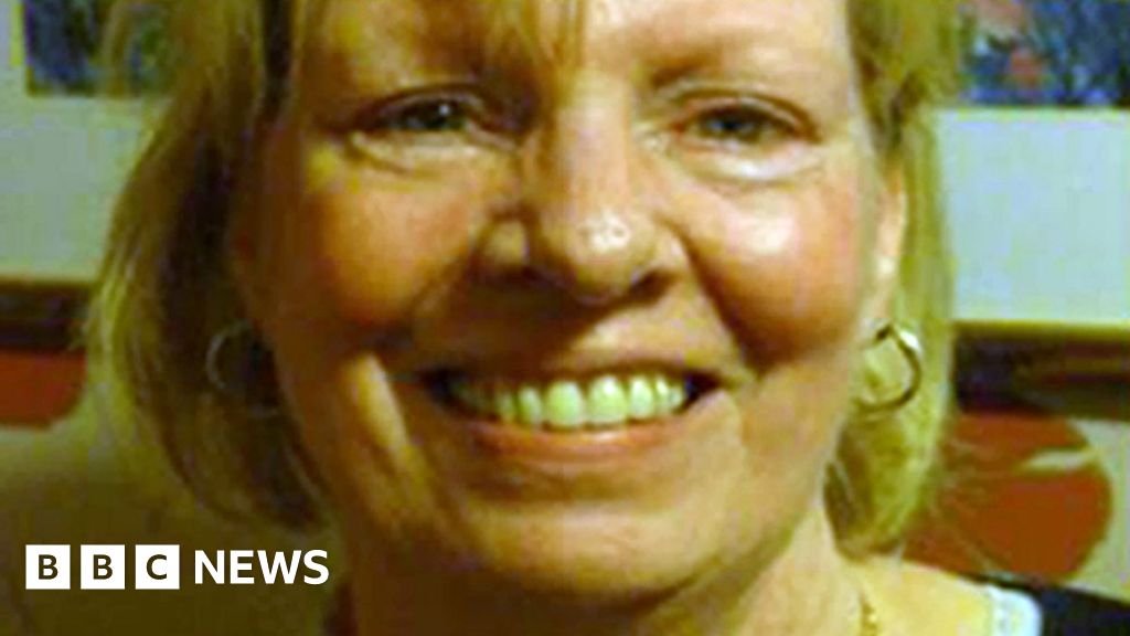 Man Cuts Off Womans Head For Snitching Man 'cut off partner's head and flushed it down the toilet' - BBC News