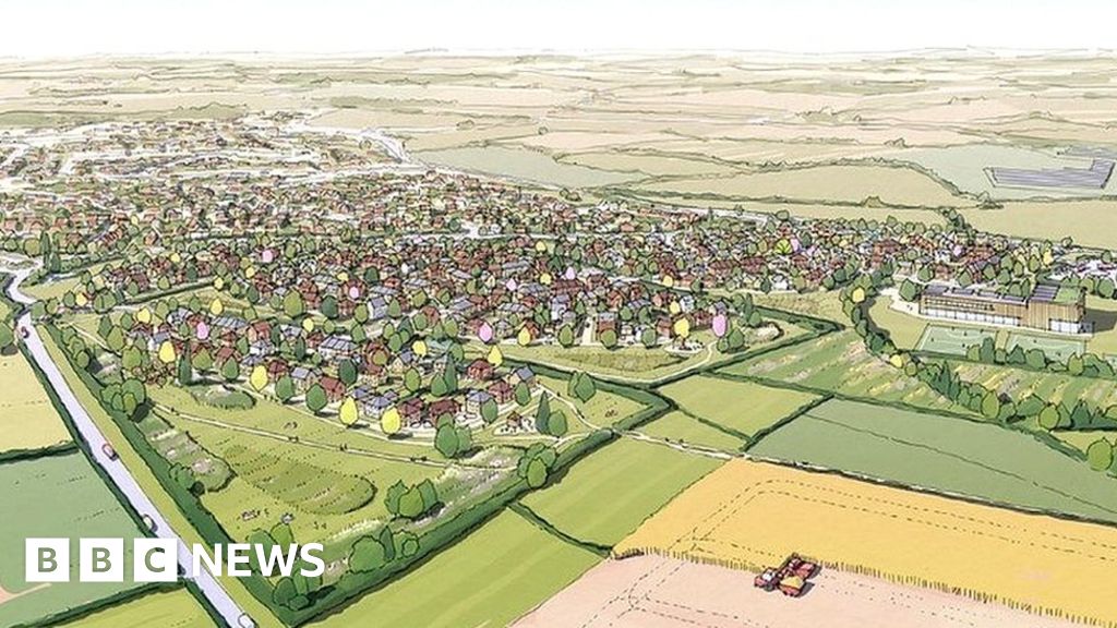 Royal Wootton Bassett residents object to plan for 450 homes BBC News