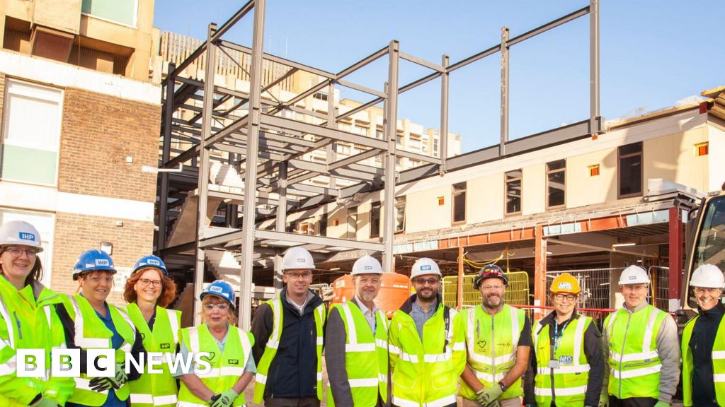 New Doncaster critical care department building reaches milestone
