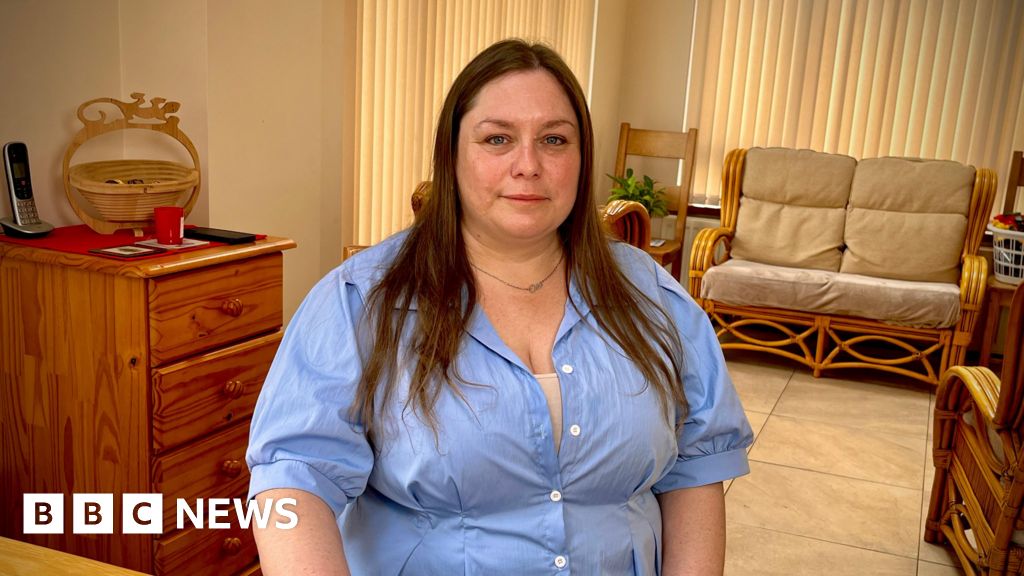 NI becomes first part of the UK to offer paid miscarriage leave