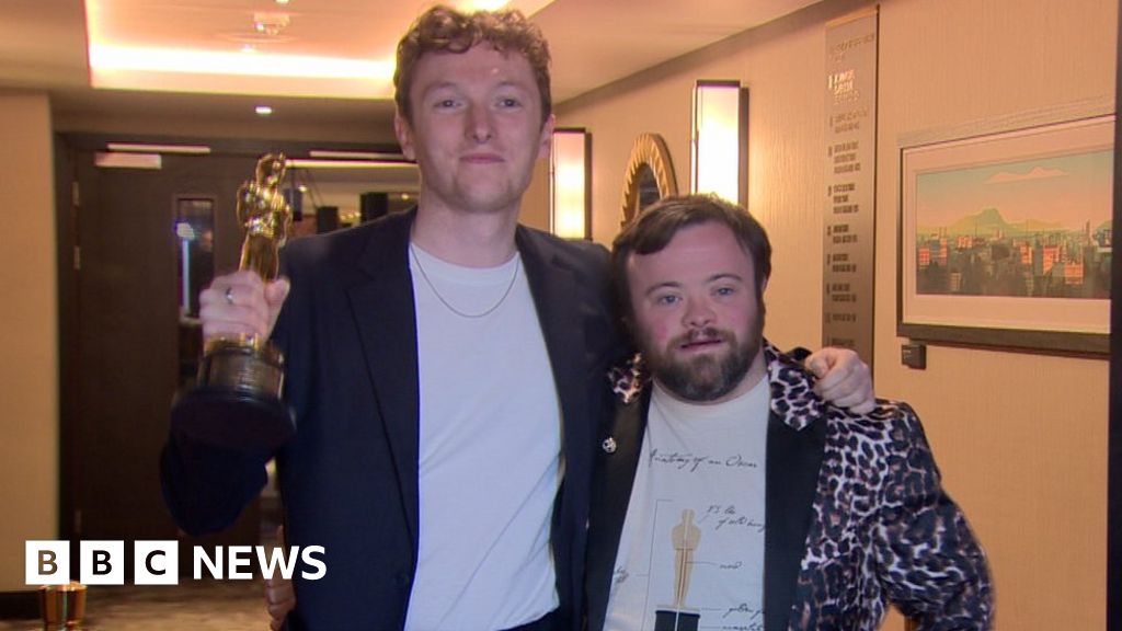 An Irish Goodbye: Stars of Oscar winning film greeted by loved ones – NewsEverything Northern Ireland