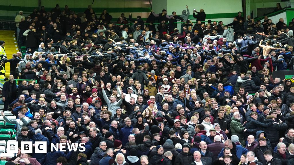 Fans descend on Glasgow for title clincher