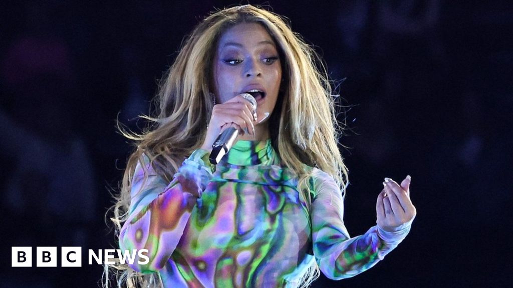 Beyoncé's vinyl album is missing tracks, fans say