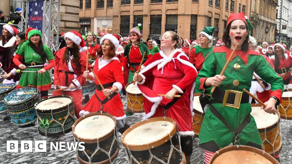 Christmas events attract huge crowds in north-west England | Manchester News