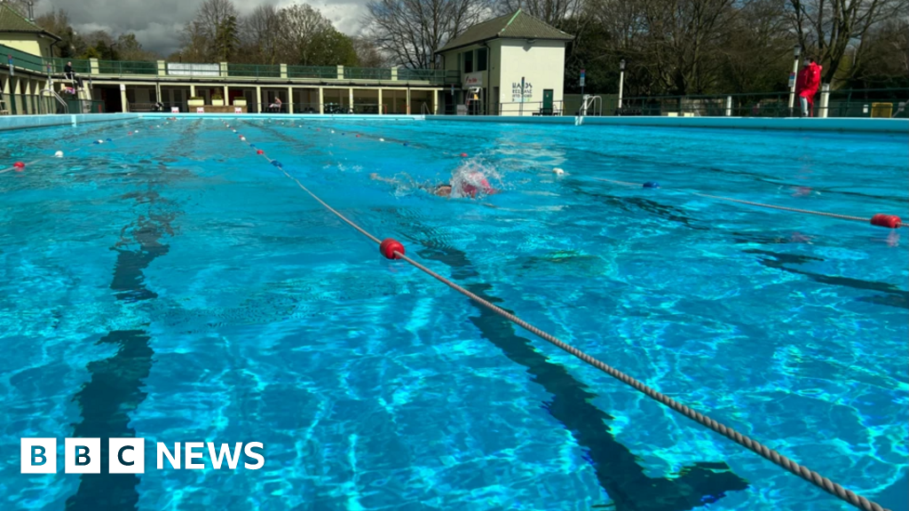 UK Officials Warn Against Reservoir Swimming Amid Heatwave Hazards