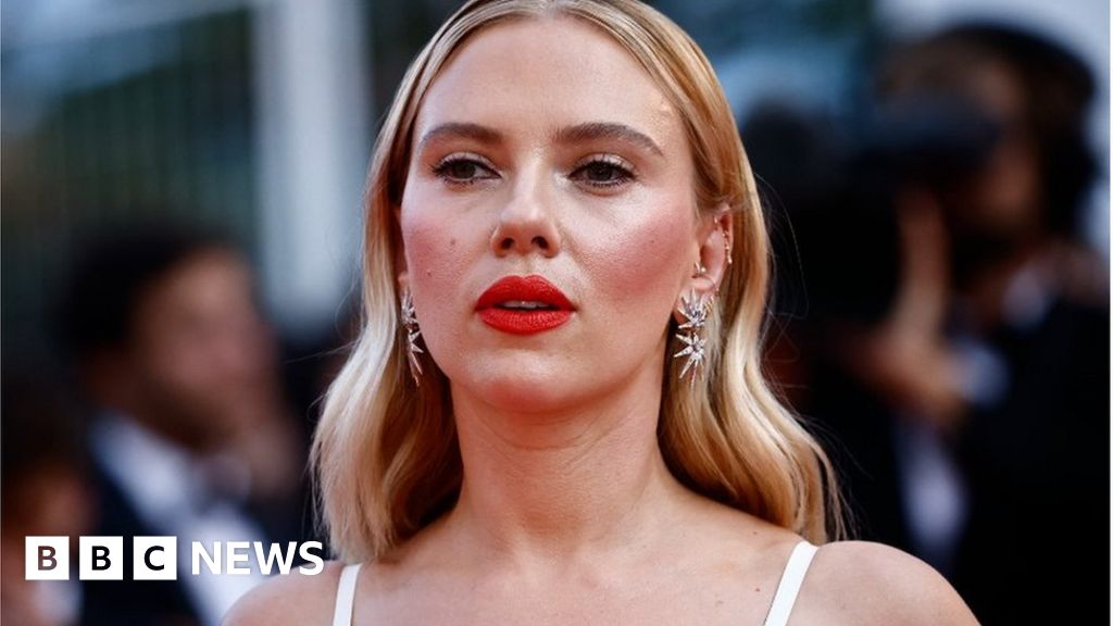 Asteroid City: Scarlett Johansson film 'stylish but lacks substance', say critics