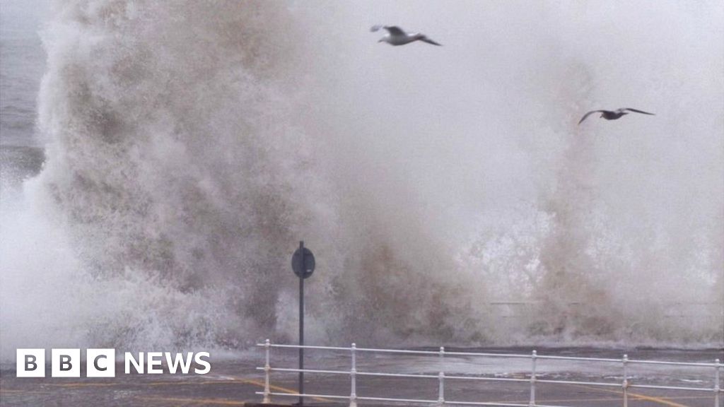 Gusts Of 77mph As Poor Weather Continues After Storm Brendan - BBC News