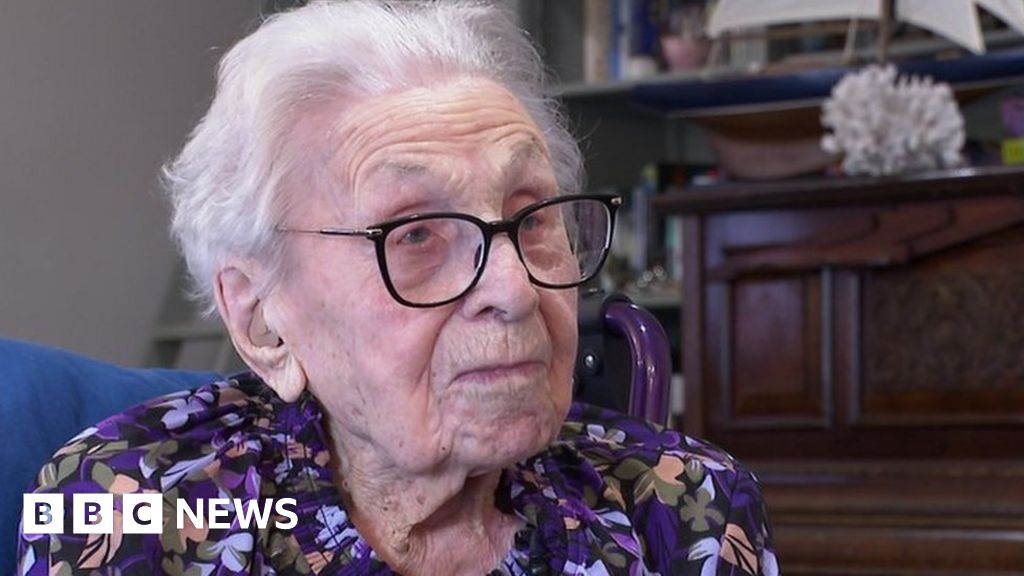 Mobile phones are a menace to the young, 109-year-old says