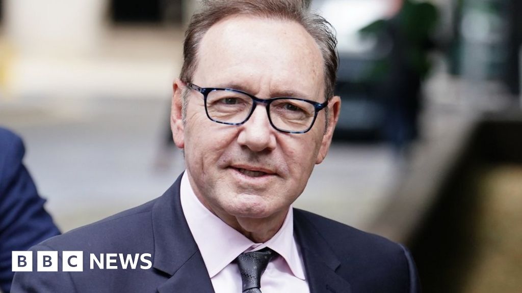 Kevin Spacey grabbed man like a cobra, court hears