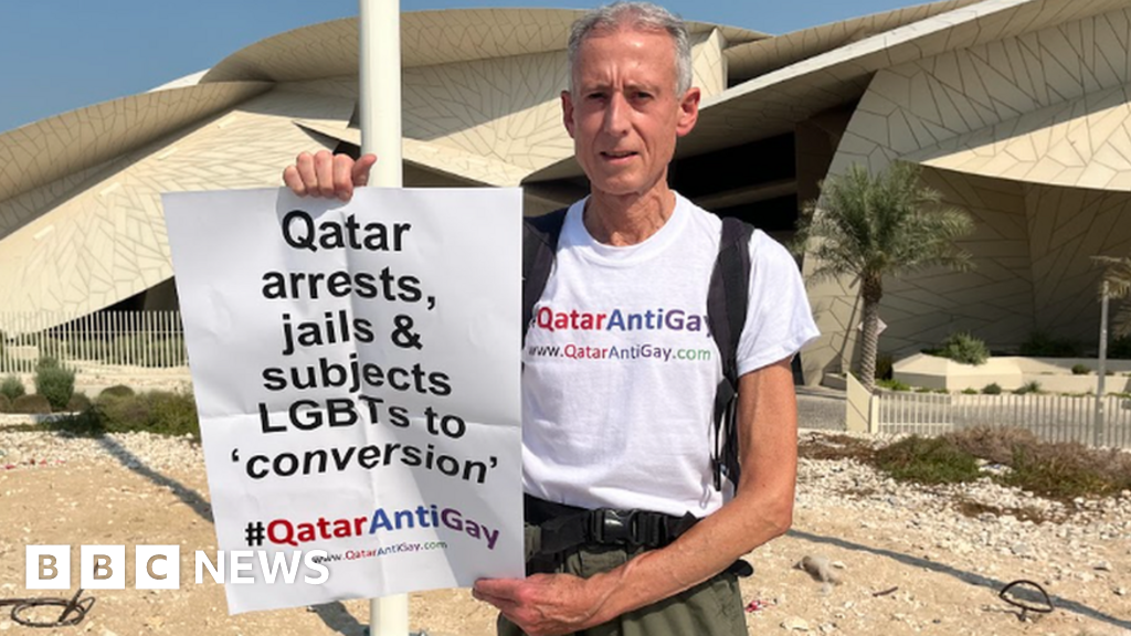 Qatar officials stop LGBT activist Peter Tatchell protest – BBC