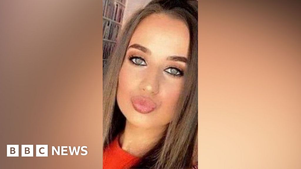Chloe Mitchell: Human remains found in search for missing woman