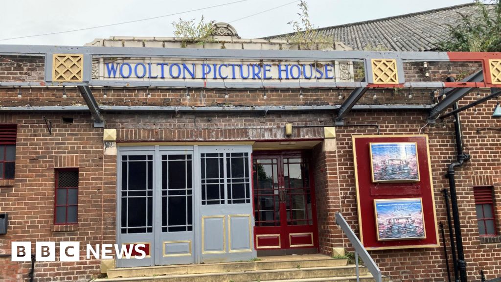 bbc.co.uk - Marc Gaier - Liverpool's oldest cinema Woolton Picture House temporarily reopens - BBC News