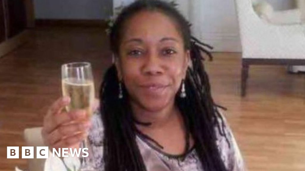 Domestic abuse: 'The police didn't believe me... The trauma will never go away' - BBC News