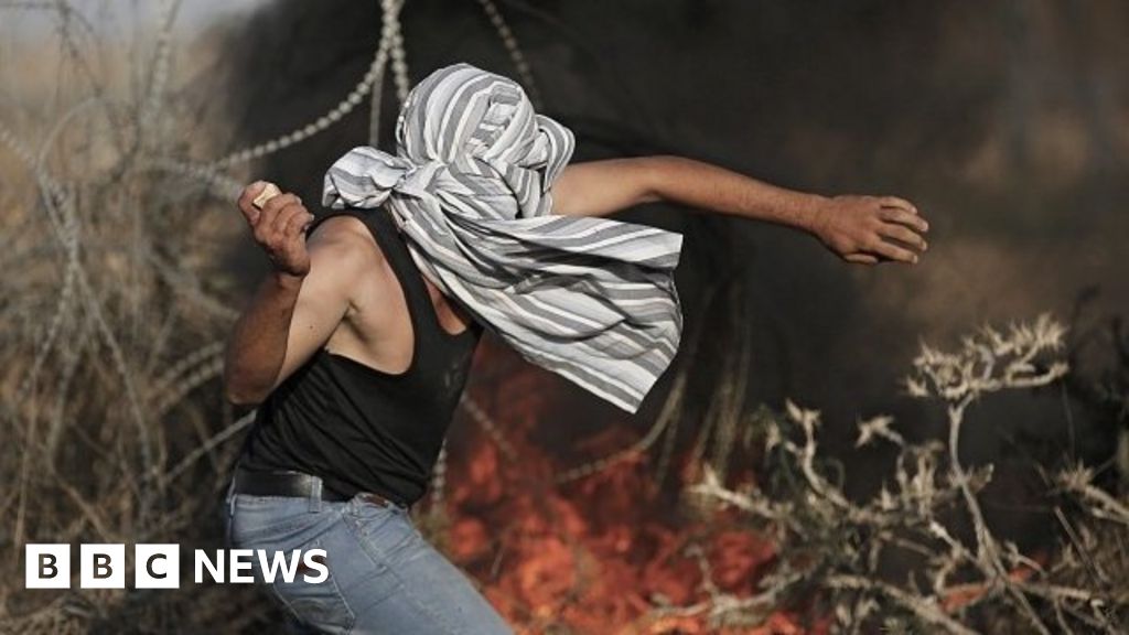 Israeli Palestinian Violence Spreads Over Gaza Border Bbc News 