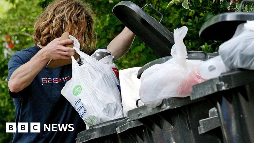 Lancashire Councils Consider Three-Weekly General Waste Collections