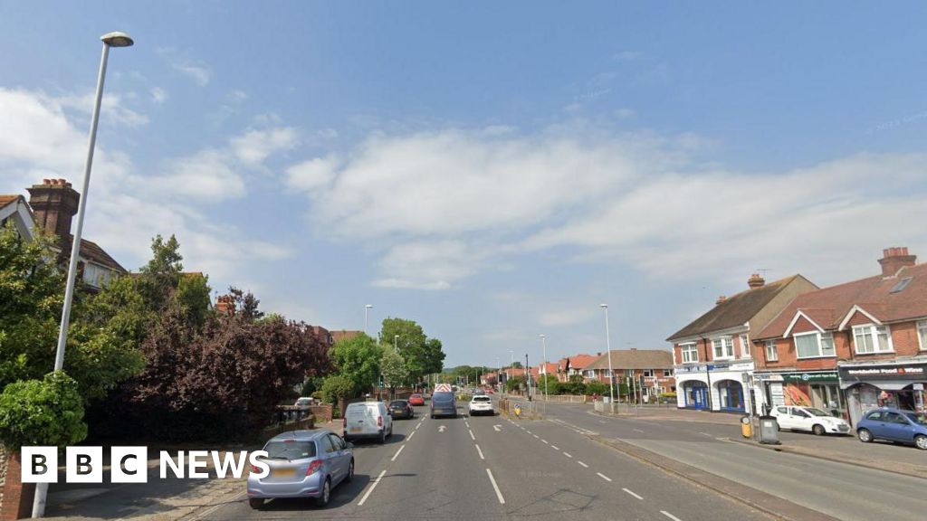 Worthing: Man arrested after attempted child abduction