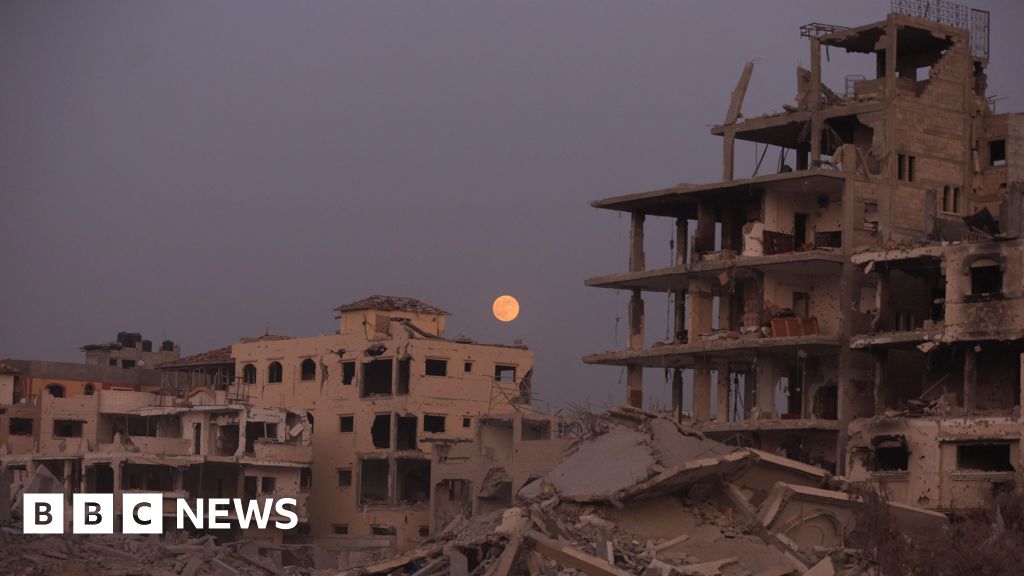 Hamas hands over another coffin containing remains to Israel