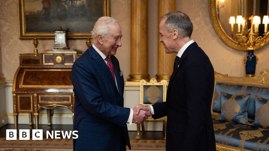 King menjamu Carney di Istana Buckingham