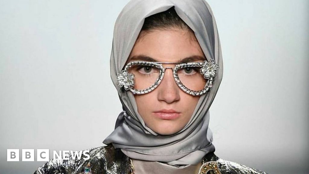 Why Catwalk Hijabs Are Upsetting Some Muslim Women Bbc News 