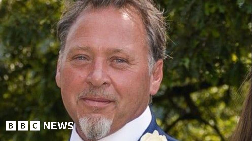 Man, 59, who died in M60 crash ‘brightened lives of everyone’ | Manchester News Man, 59, who died in M60 crash ‘brightened lives of everyone’ | Manchester News